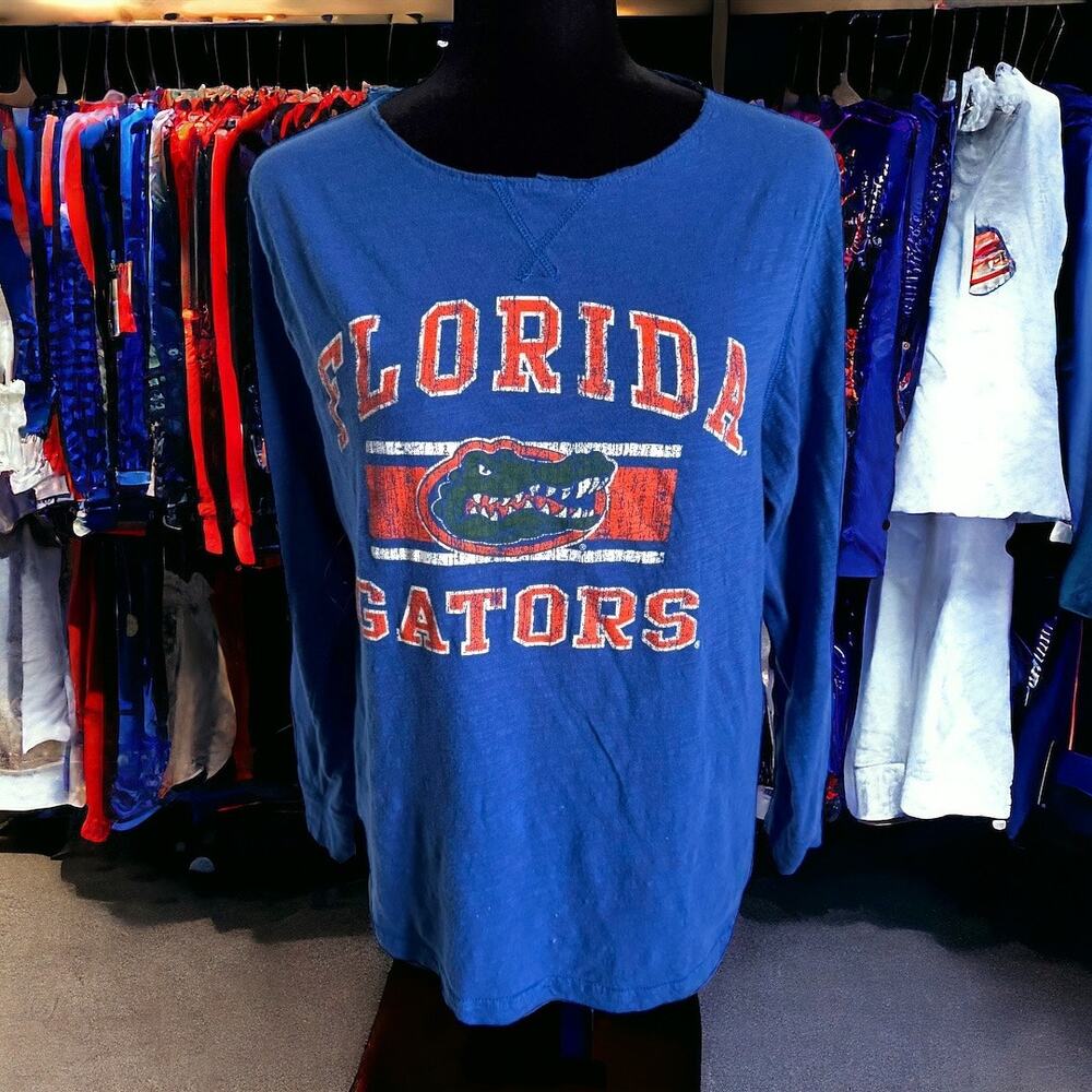 5/$65 Colosseum Womens Knit Top Sz M Florida Gators Distressed Look Long Sleeve